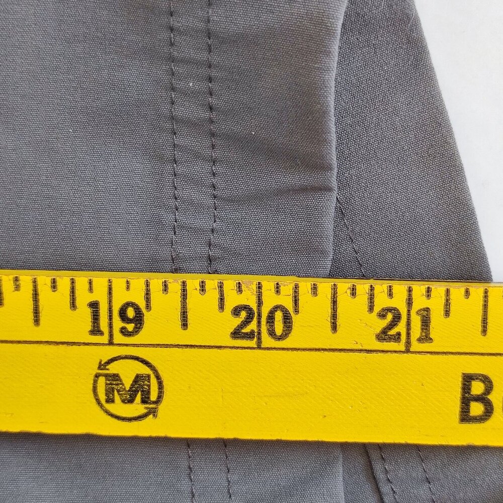Eddie Bauer Rainer Capris outdoor activity pants grey women's size 10 - Picture 14 of 14